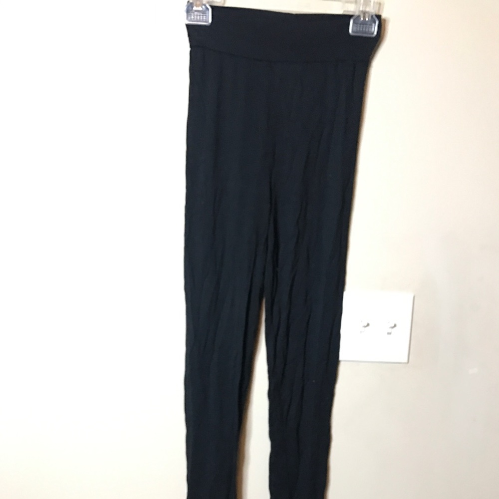 Pretty Little Thing leggings